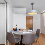 1 Bedroom Beautiful In *