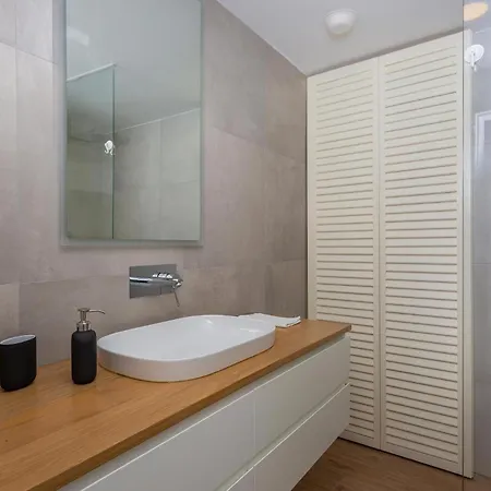 1 Bedroom Cozy In Baska (Krk)