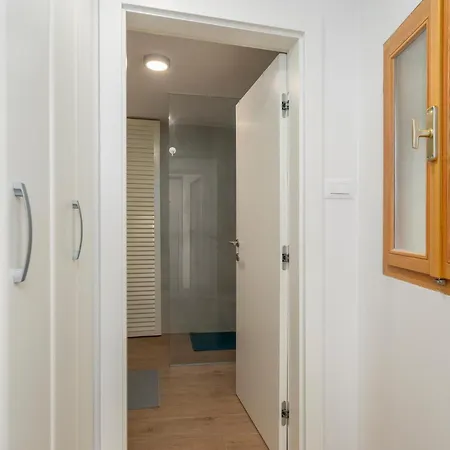 1 Bedroom Cozy In * Baška